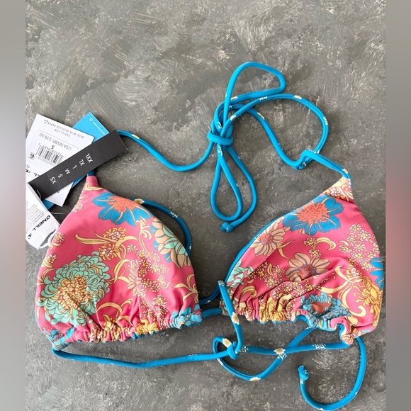 O'Neill delores tile venice revo bikini top size SM new reversible - Picture 10 of 10